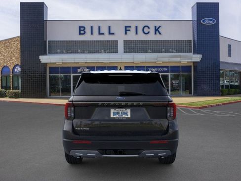 New 2025 Ford Explorer Active w/ Active Comfort Package image 5