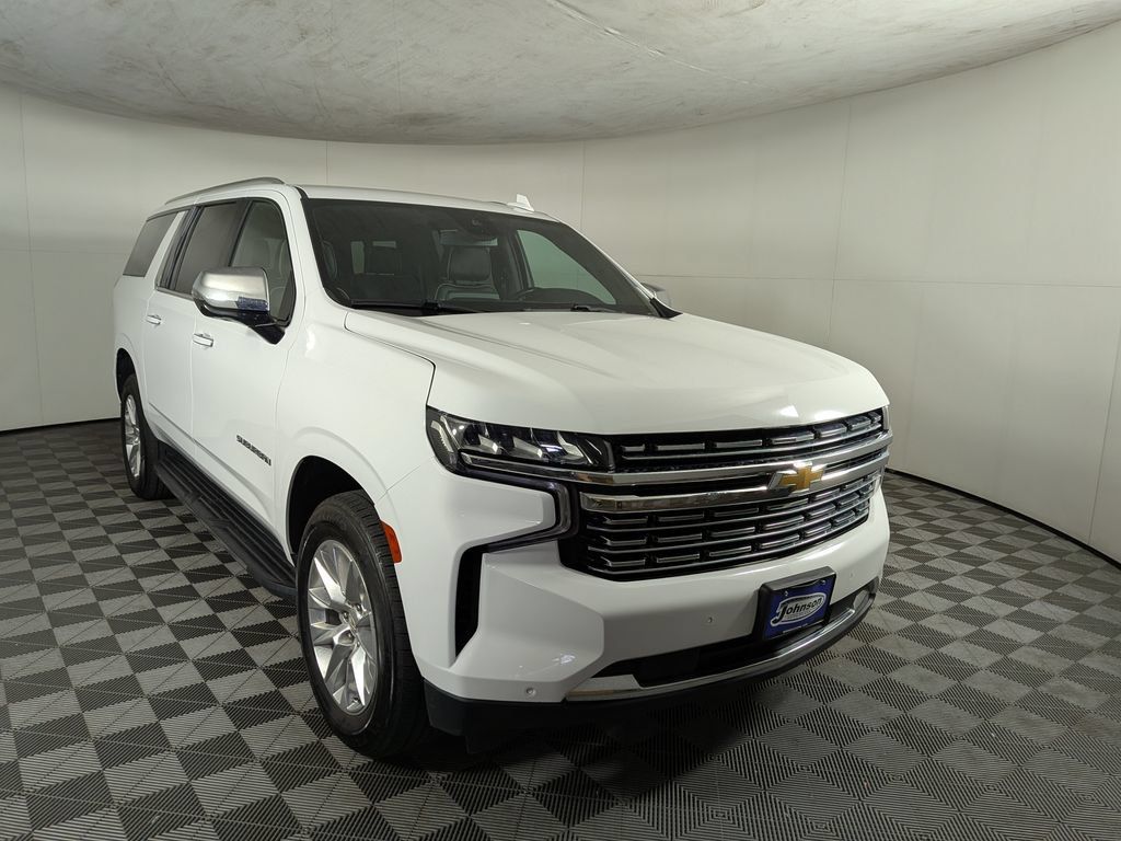 Used 2023 Chevrolet Suburban Premier AWD/4WD image 5