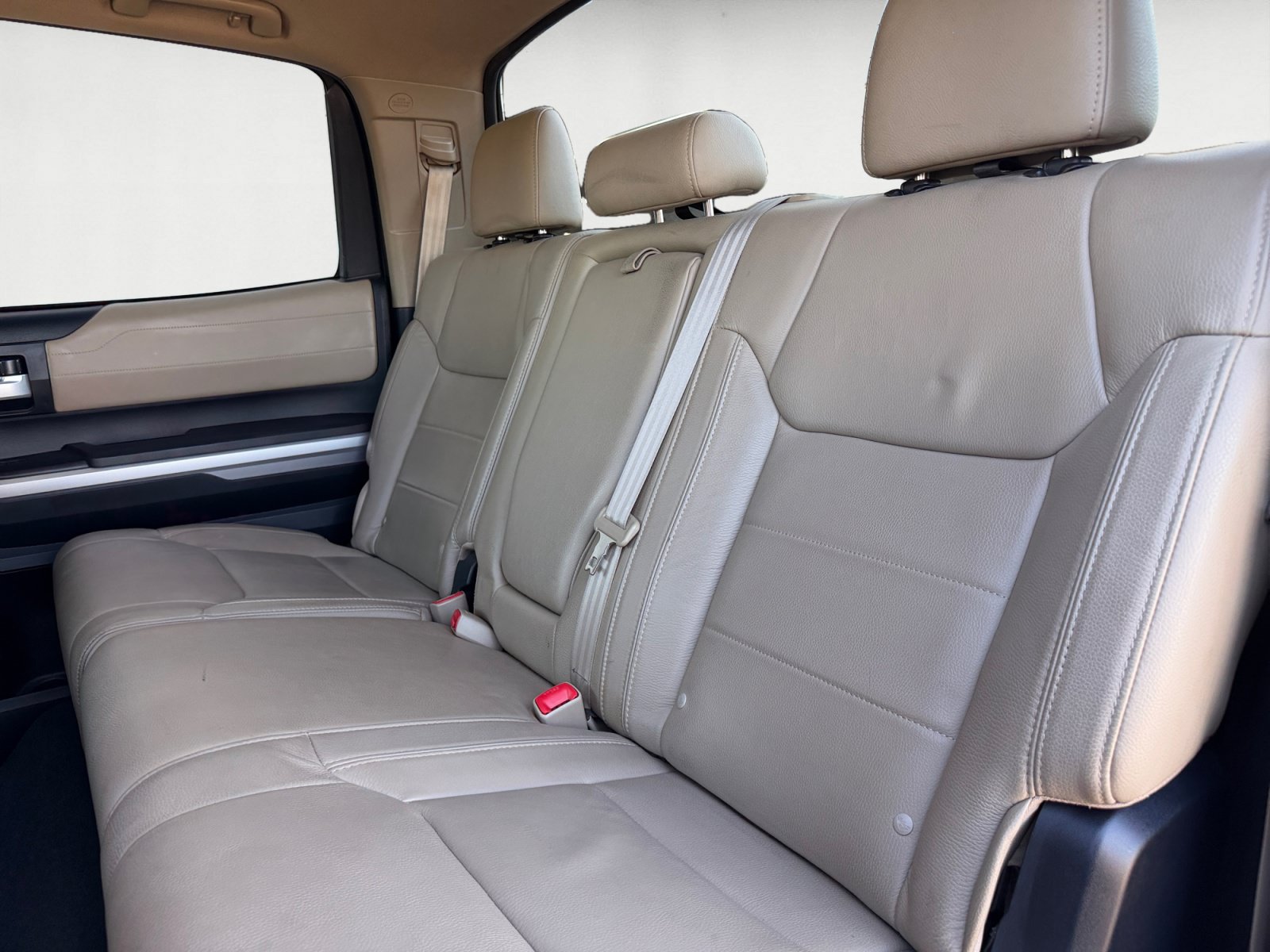 Used 2014 Toyota Tundra Limited w/ Limited Premium Package AWD/4WD image 13