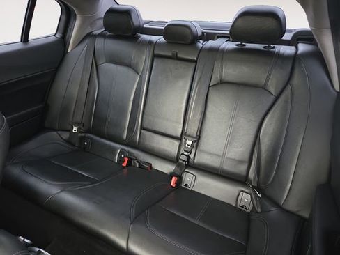 Used 2017 Alfa Romeo Giulia AWD w/ Sport Appearance Package image 13