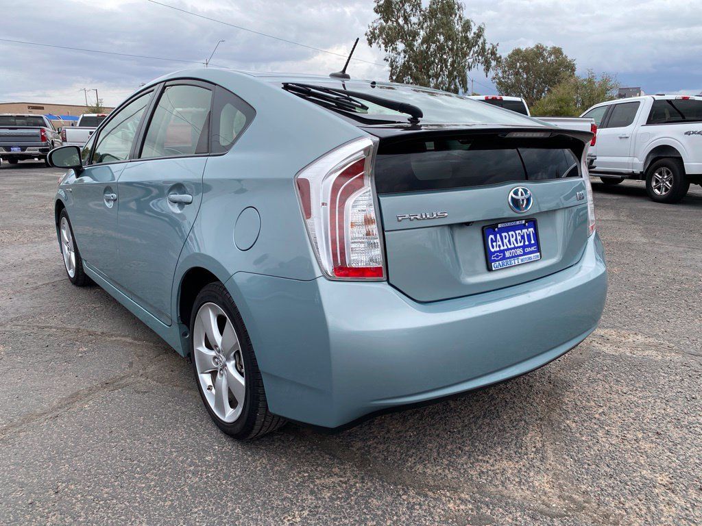 Used 2012 Toyota Prius Five FWD image 16