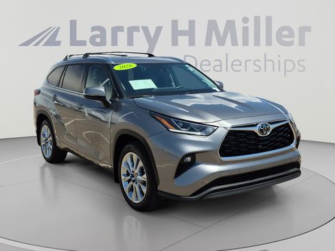 Certified 2026 Toyota Highlander Limited AWD/4WD image 7