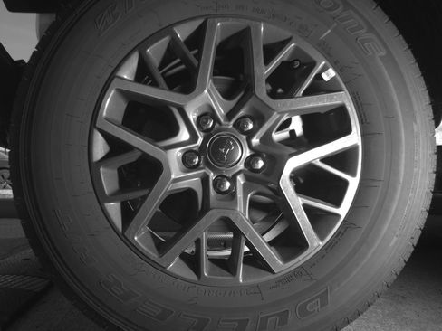 Used 2025 Jeep Wrangler Sahara image 12