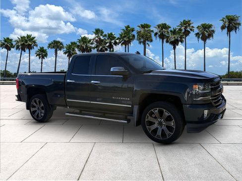 Used 2018 Chevrolet Silverado 1500 LTZ Z71 w/ LTZ Plus Package image 2