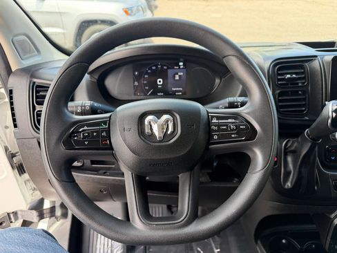 Used 2025 RAM ProMaster 2500 w/ U-Haul Equipment Group image 15