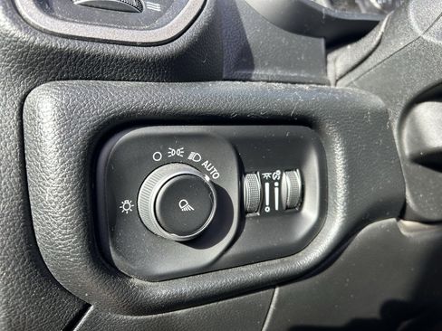 Used 2020 RAM 2500 Tradesman image 12