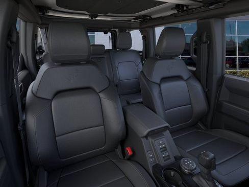 New 2026 Ford Bronco Badlands AWD/4WD image 11