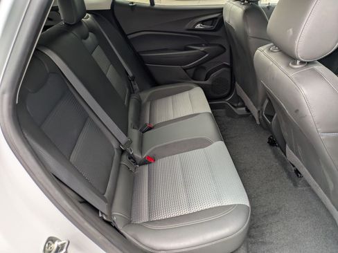 Used 2024 Chevrolet Trax LT w/ Driver Confidence Package image 26