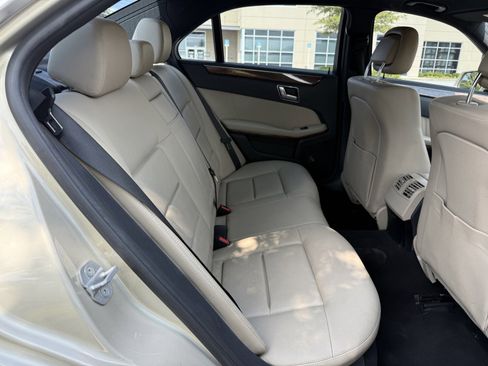 Used 2011 Mercedes-Benz E 350 Sedan image 38
