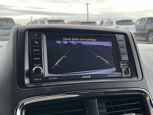 Used 2018 Dodge Grand Caravan SXT image 56