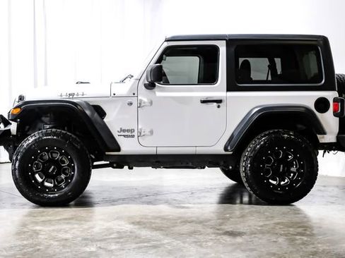 Used 2018 Jeep Wrangler Sport S image 13