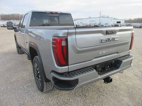 New 2026 GMC Sierra 2500 Denali Ultimate image 9