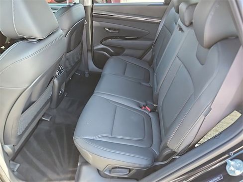 Used 2024 Hyundai Tucson Limited image 15