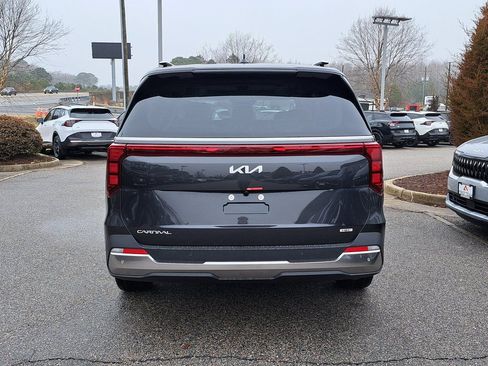 New 2026 Kia Carnival SX image 5