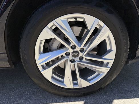 Used 2021 Audi Q7 3.0T Premium Plus image 40