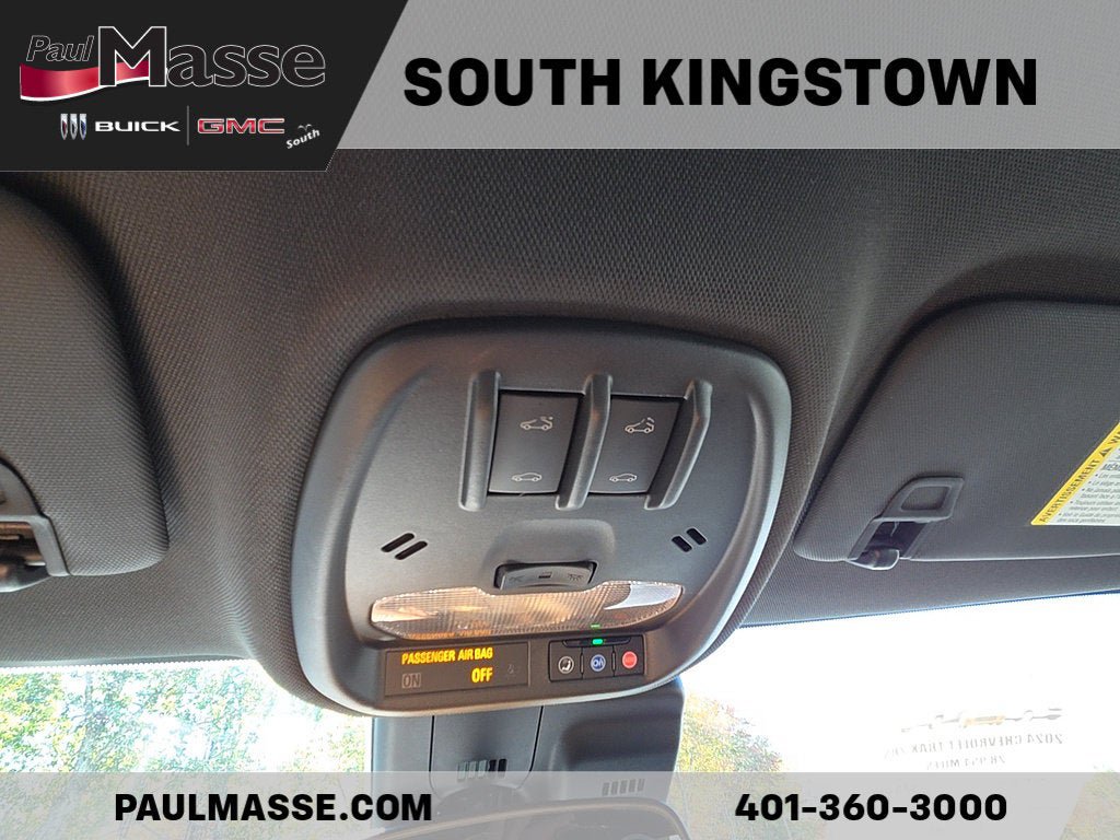 Used 2024 Chevrolet Trax RS w/ Sunroof Package FWD image 16