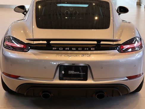 Used 2021 Porsche 718 Cayman GTS RWD image 29