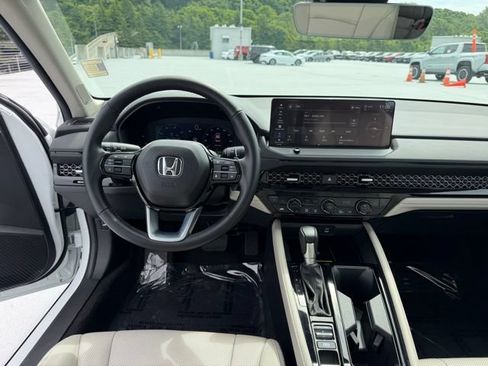 Certified 2024 Honda Accord Touring image 13