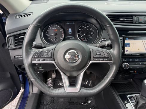 Used 2017 Nissan Rogue SL AWD/4WD image 9
