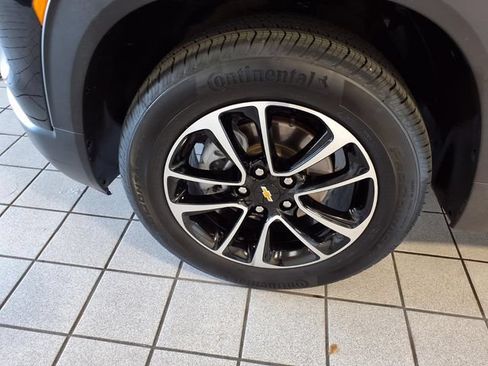 Used 2026 Chevrolet TrailBlazer LT AWD/4WD image 5