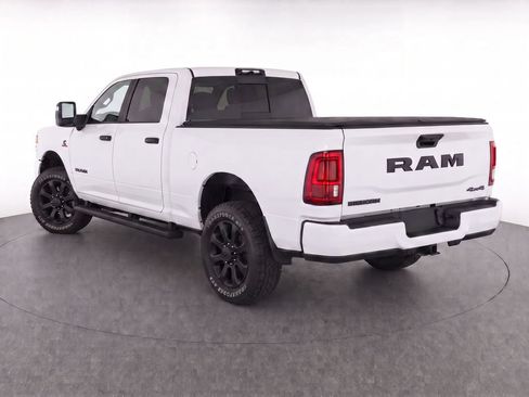 Used 2025 RAM 2500 Big Horn AWD/4WD image 3