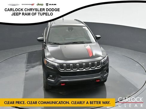 New 2025 Jeep Compass Trailhawk w/ Sun & Sound Group image 21