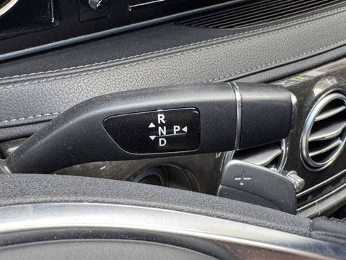 Used 2017 Mercedes-Benz S 550 Sedan image 26
