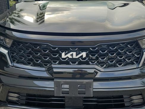 Used 2022 Kia Sorento SX image 5