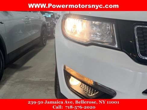 Used 2020 Jeep Compass Latitude AWD/4WD image 7