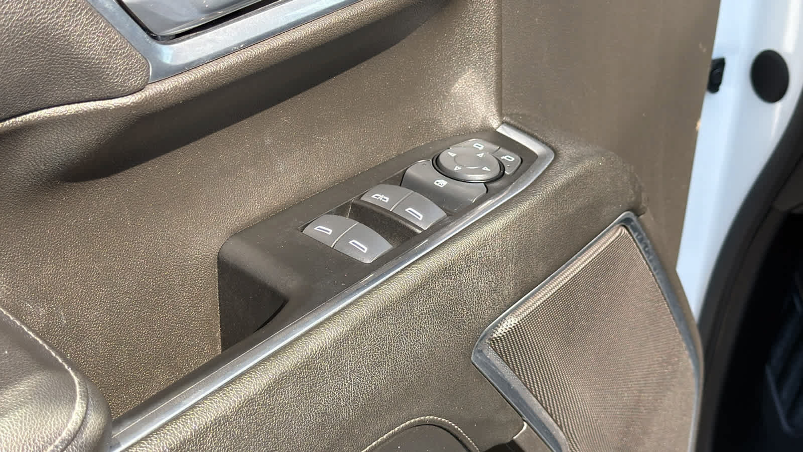 Certified 2025 Chevrolet Silverado 1500 LT RWD image 22