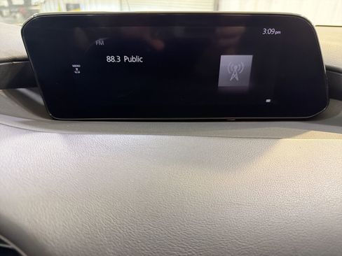 Used 2023 MAZDA MAZDA3 s image 17