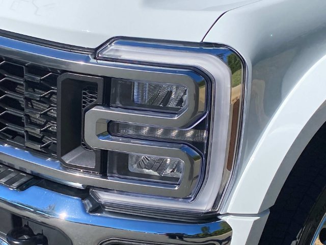 Used 2026 Ford F450 Lariat w/ Chrome Package AWD/4WD image 5