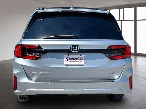 New 2026 Honda Odyssey Elite image 4