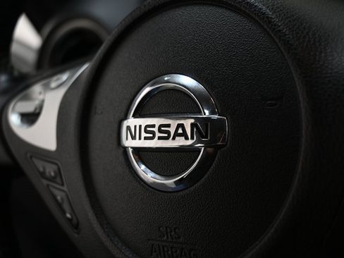 Used 2017 Nissan Juke SV image 27