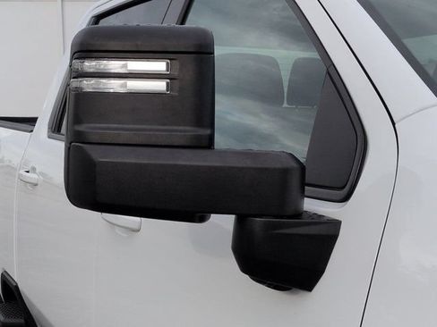 Used 2025 Chevrolet Silverado 2500 LT w/ Convenience Package AWD/4WD image 11