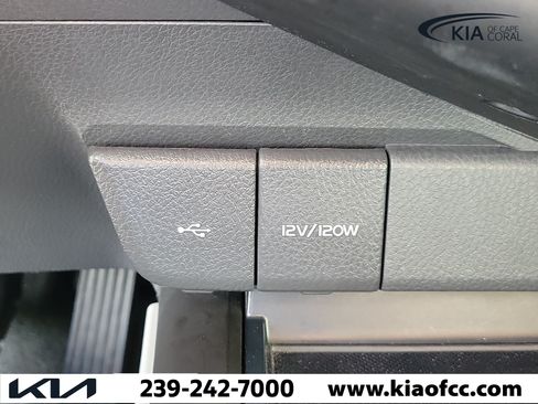 Used 2023 Toyota Camry SE FWD image 28