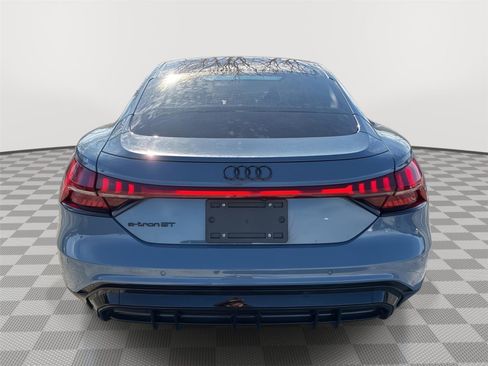 Used 2022 Audi e-tron GT Prestige w/ Prestige Package image 15