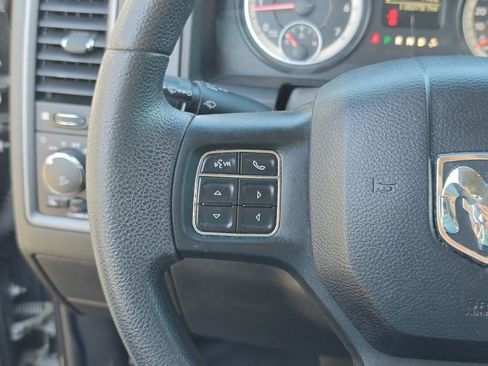 Used 2019 RAM 1500 Express AWD/4WD image 16
