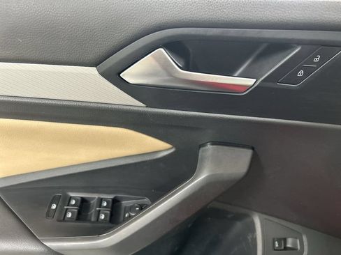 Used 2019 Volkswagen Jetta SE FWD image 11