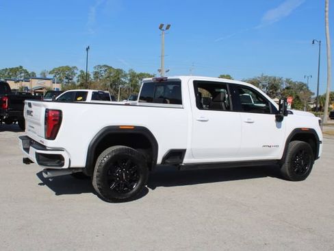 Used 2025 GMC Sierra 2500 AT4 w/ AT4 Premium Plus Package image 18