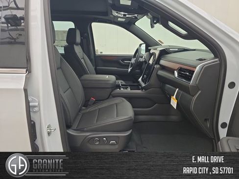 New 2026 GMC Yukon XL Denali w/ Sun & Power Step Package AWD/4WD image 39