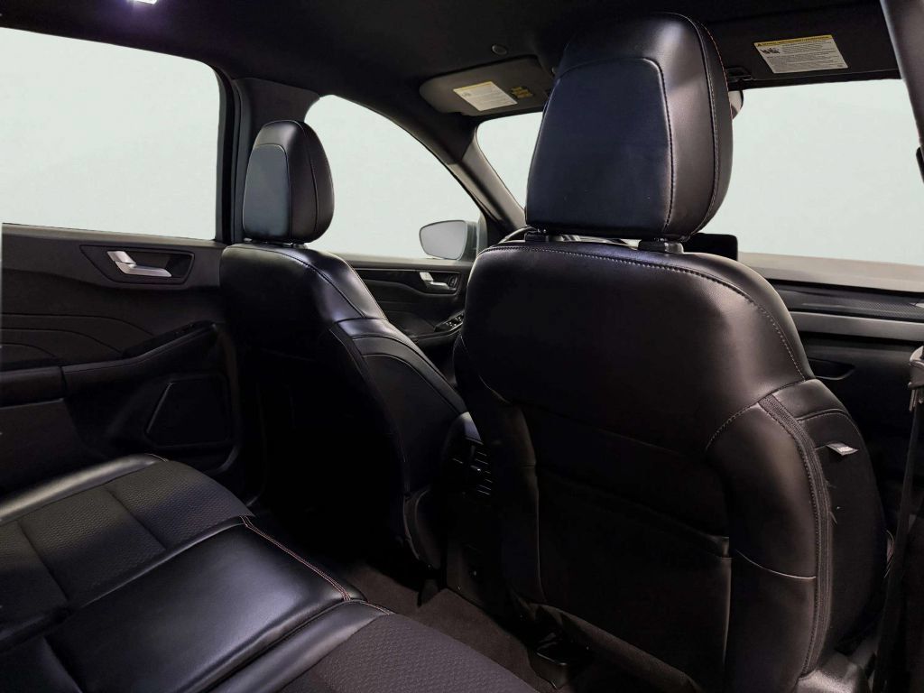 Used 2024 Ford Escape ST-Line AWD/4WD image 23