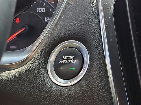 Used 2023 Chevrolet Traverse LT AWD/4WD image 22