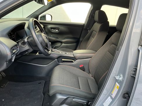 Used 2025 Honda HR-V Sport image 10