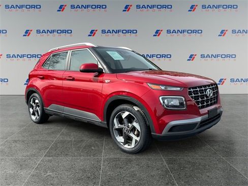 Used 2022 Hyundai Venue SEL image 7
