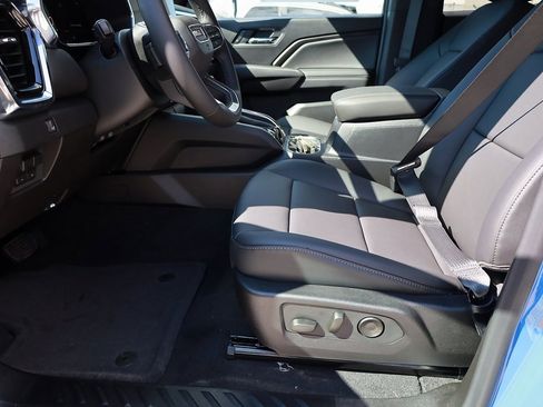 New 2026 GMC Canyon Elevation w/ Convenience Package image 11