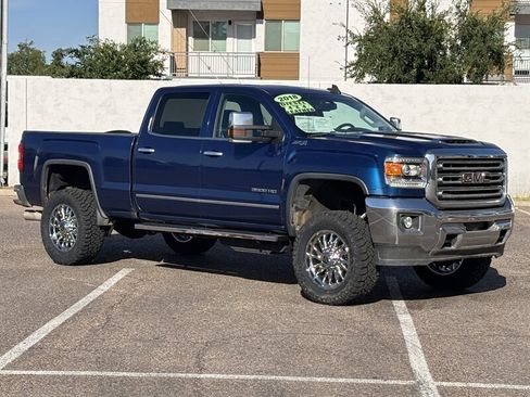 Used 2018 GMC Sierra 3500 SLT AWD/4WD image 2