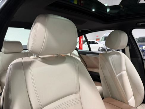 Used 2015 BMW 528i xDrive Sedan AWD/4WD image 46