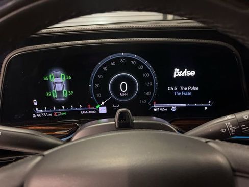 Certified 2023 Cadillac Escalade Premium Luxury image 26