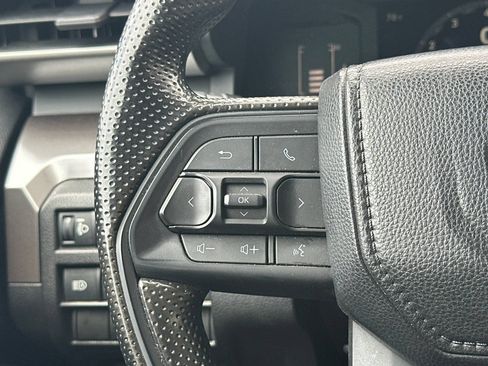 Used 2024 Toyota Tacoma SR5 AWD/4WD image 30